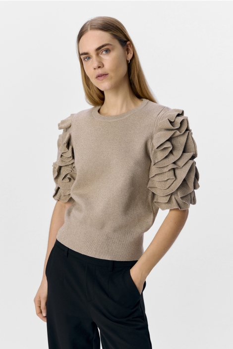 Object taupe dames trui | Model vooraanzicht