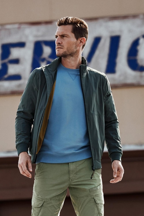 PME legend blauwe heren sweater | Sfeerbeeld, In situatie