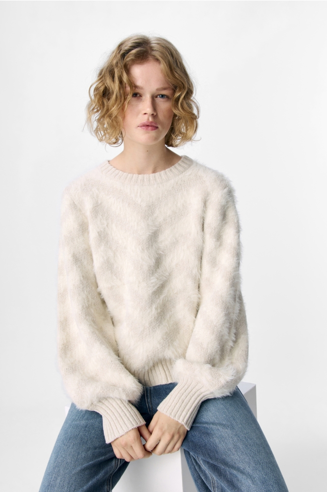 Object beige dames trui | Model vooraanzicht