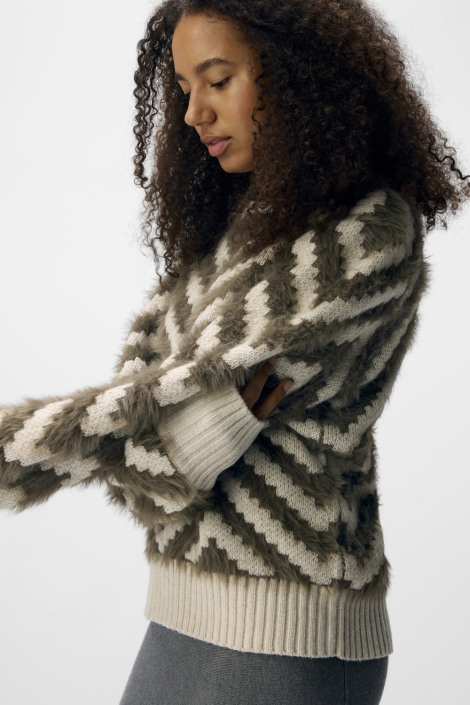 Object zand dames trui | Model zijaanzicht