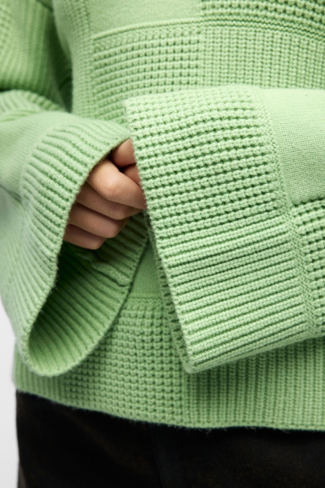 Object groene dames trui | Close up