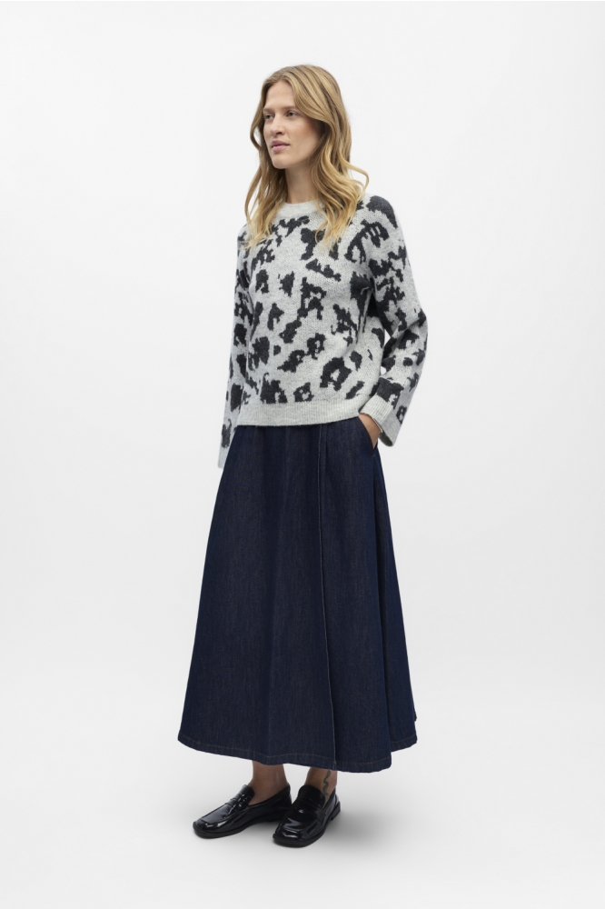 Object grijze dames trui | Model zijaanzicht