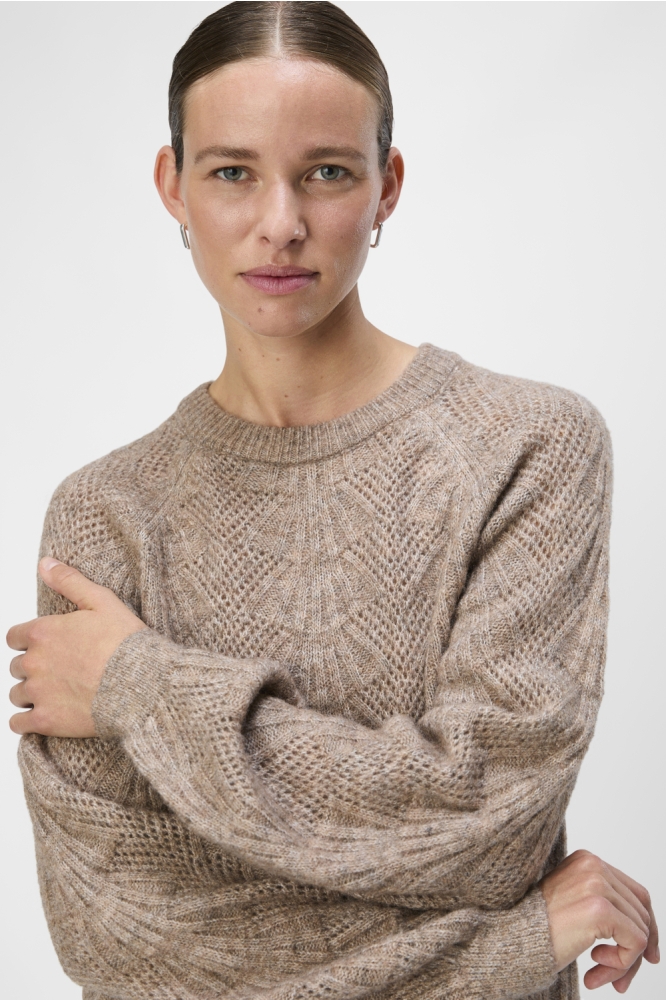 Object taupe dames trui | Close up