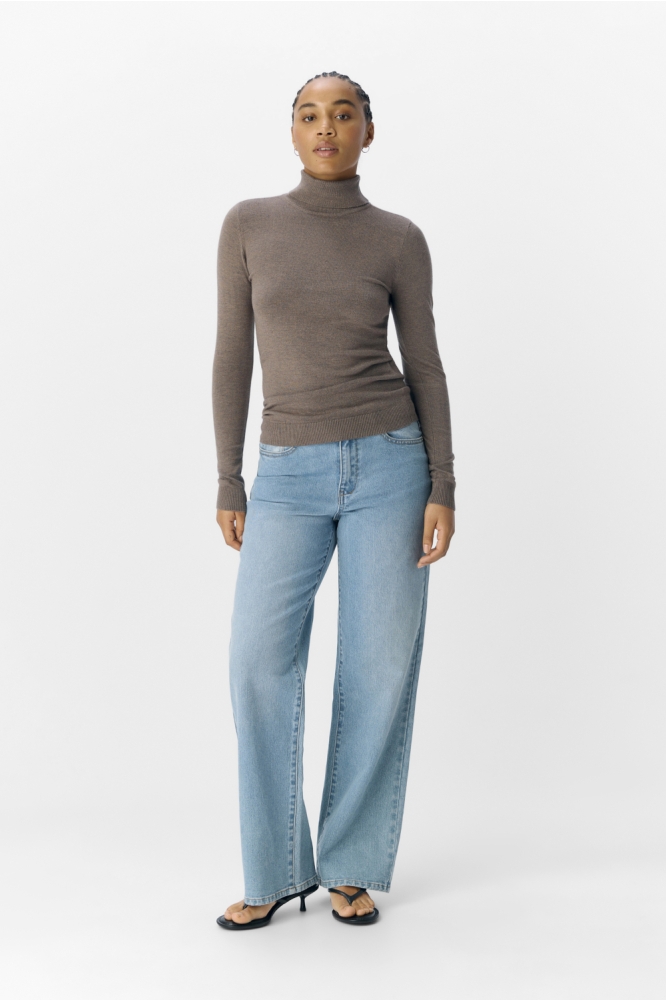 Object bruine dames trui | Model