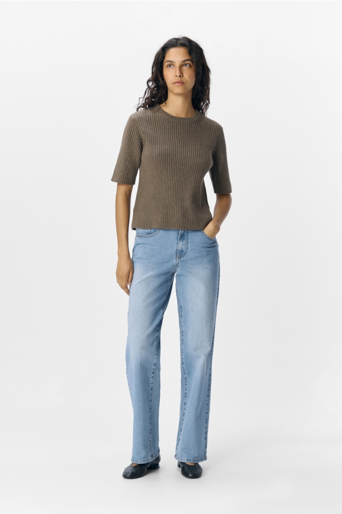 Object bruine dames trui | Model