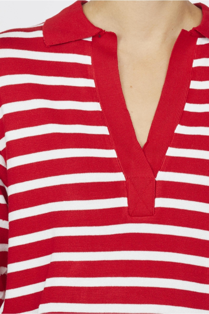 SisterS point rode dames t-shirt | Close up