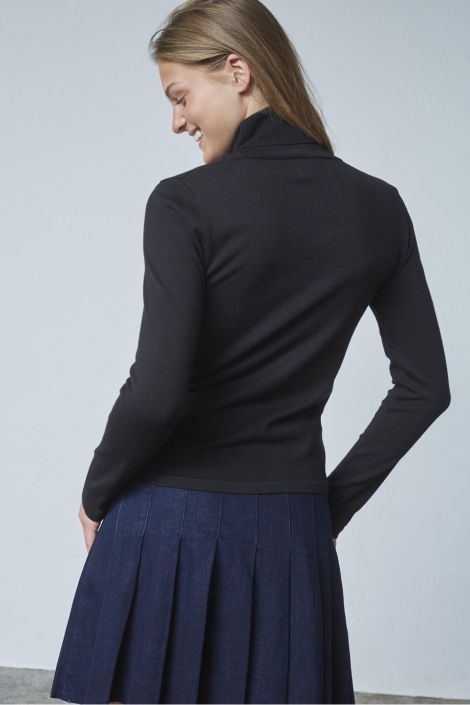 SisterS point zwarte dames trui | Model achteraanzicht