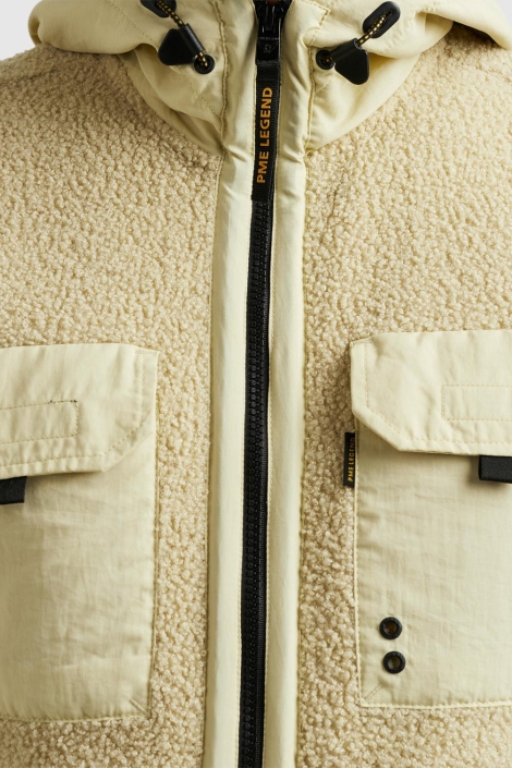 PME legend beige heren vest | Close up