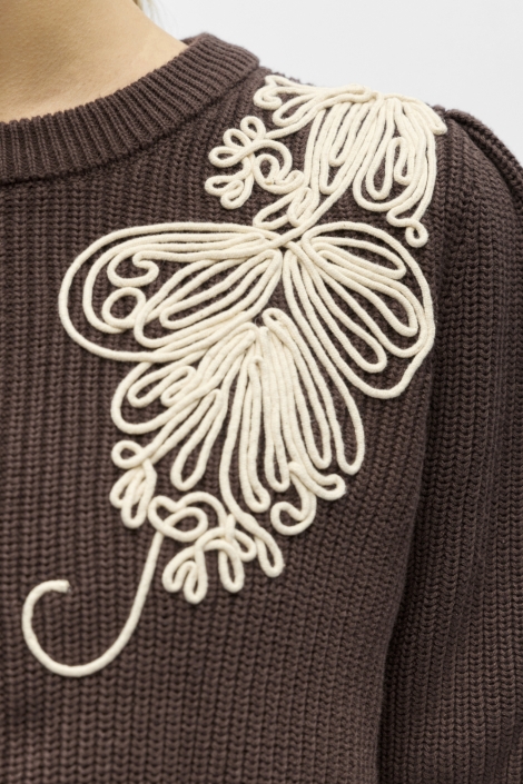 Object bruine dames trui | Close up