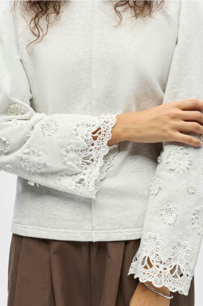 Object grijze dames sweater | Close up