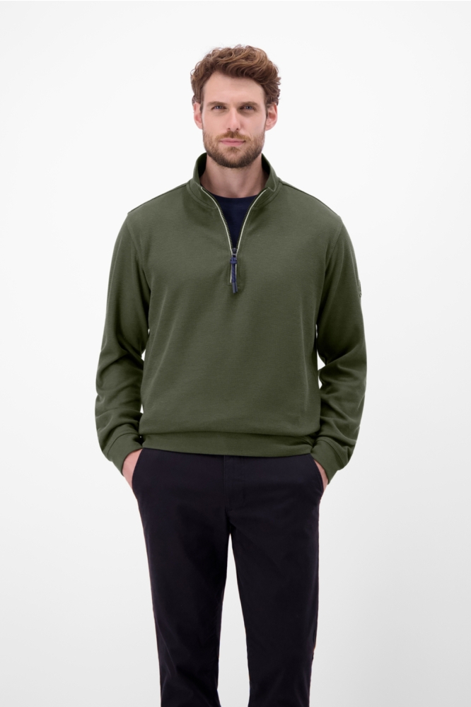 Lerros groene heren sweater | Model vooraanzicht