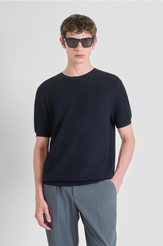 Antony Morato blauwe heren t-shirt | Model vooraanzicht