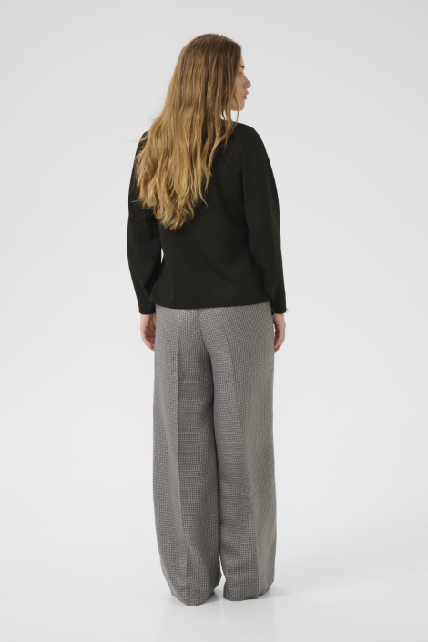 Culture zwarte dames t-shirt | Model achteraanzicht