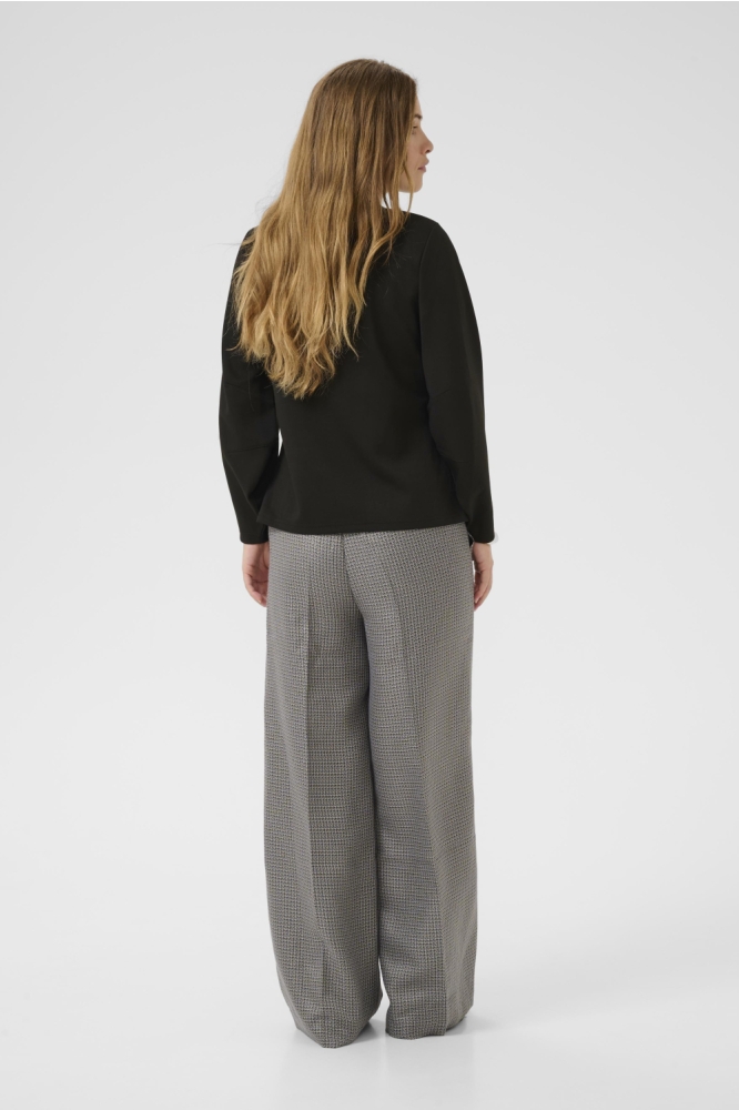 Culture zwarte dames t-shirt | Model achteraanzicht