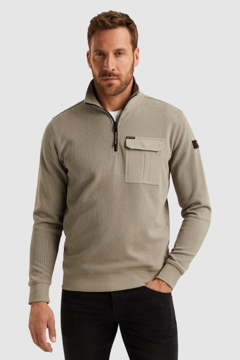 PME legend beige heren trui | Model vooraanzicht