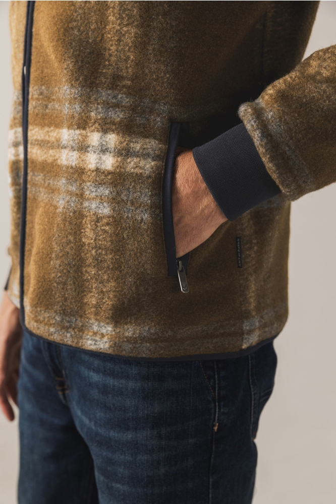 State of Art bruine heren vest | Close up