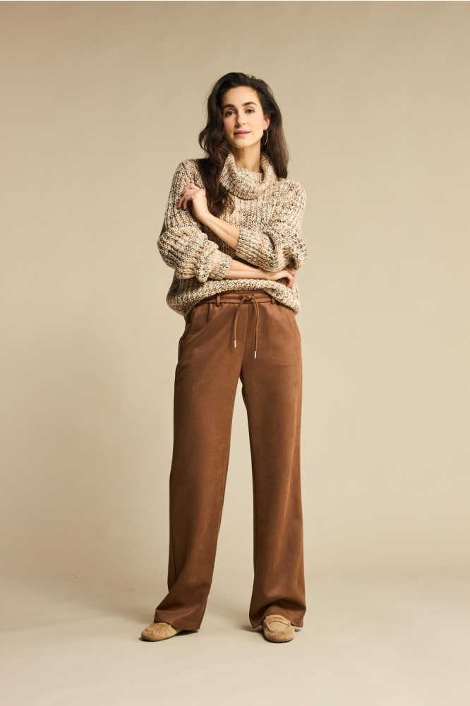 Red Button bruine dames trui | Model