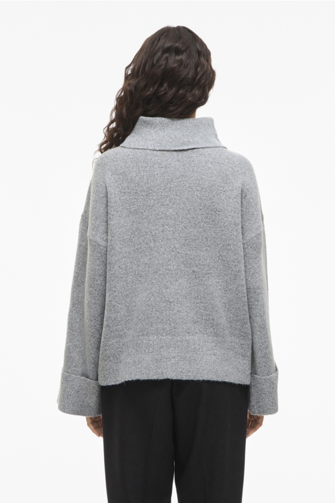 Vila grijze dames trui | Model achteraanzicht