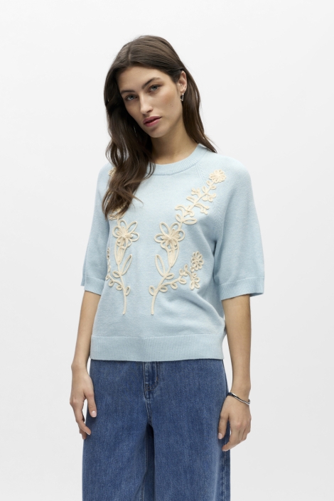 Object blauwe dames trui | Model vooraanzicht