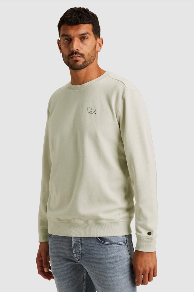 Cast Iron ecru heren sweater | Model zijaanzicht