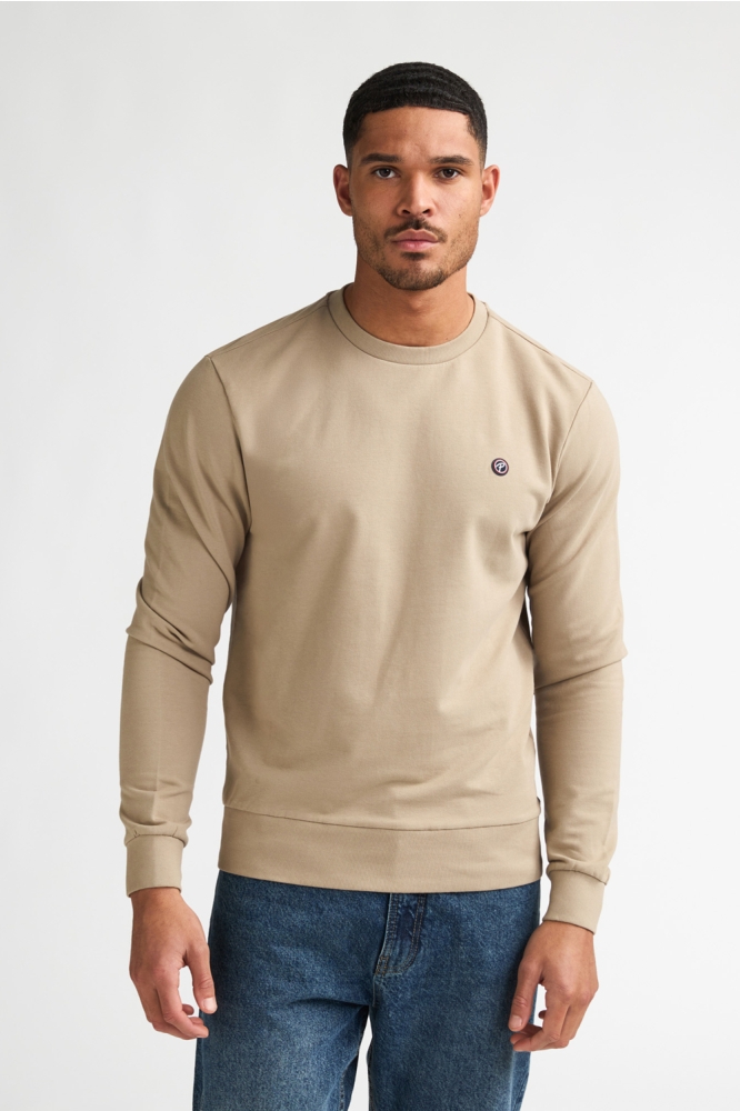 Petrol Industries bruine heren sweater | Model vooraanzicht