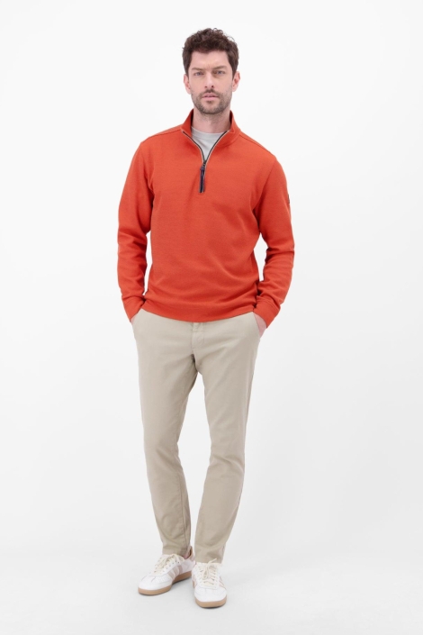 Lerros oranje heren trui | Model