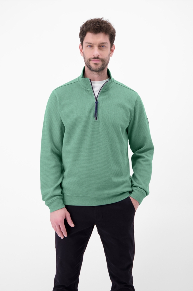 Lerros groene heren trui | Model vooraanzicht