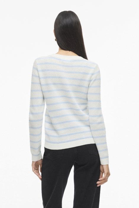 Vila witte dames trui | Model achteraanzicht