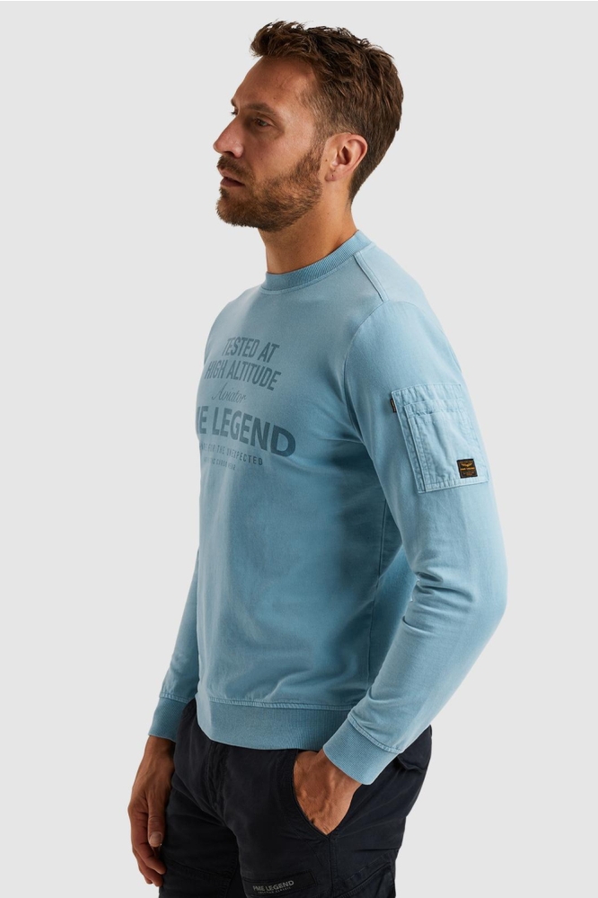 PME legend blauwe heren sweater | Model zijaanzicht