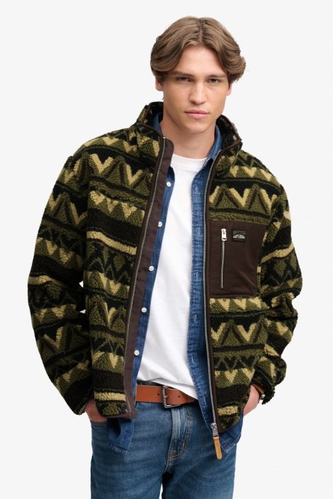 Superdry groene heren jas | Model vooraanzicht