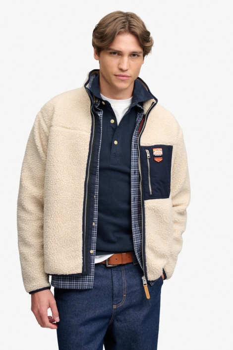Superdry beige heren vest | Model vooraanzicht