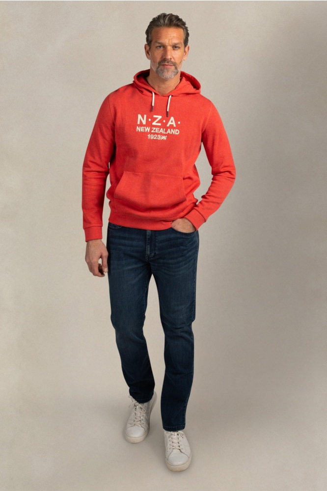 NZA oranje heren sweater | Model