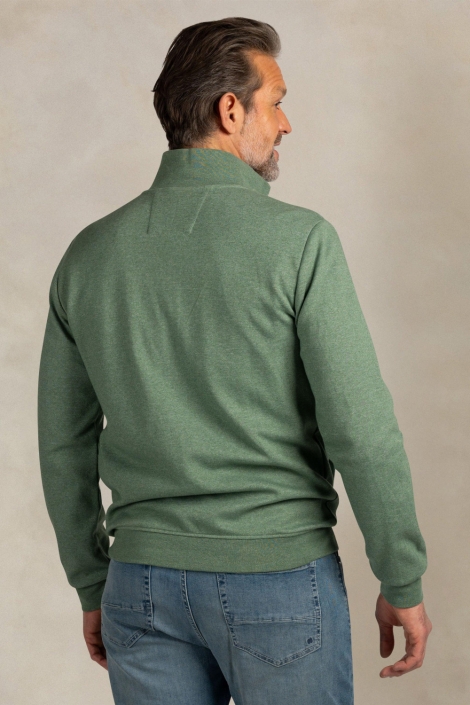 NZA groene heren vest | Model achteraanzicht