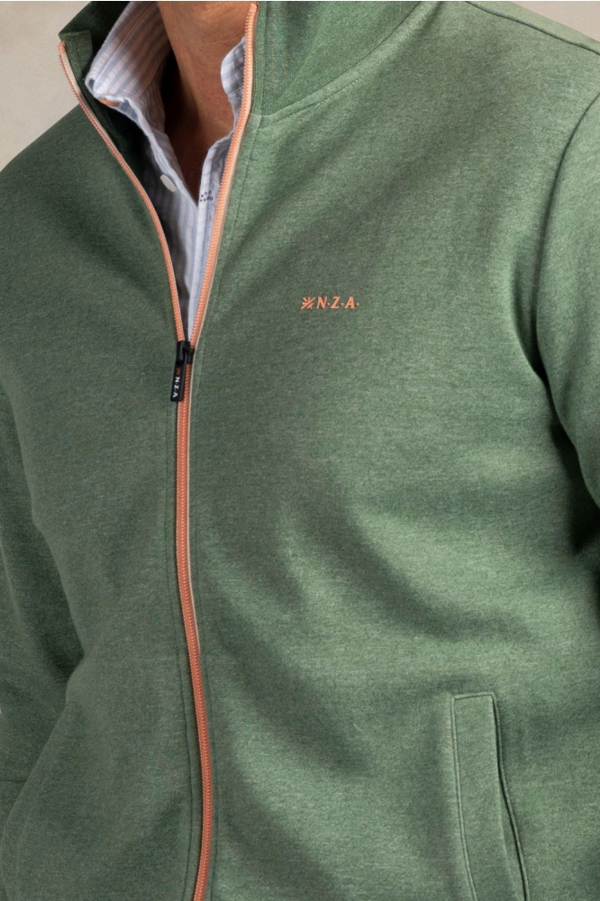 NZA groene heren vest | Close up
