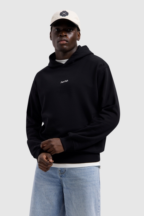 Pure Path zwarte heren sweater | Model vooraanzicht