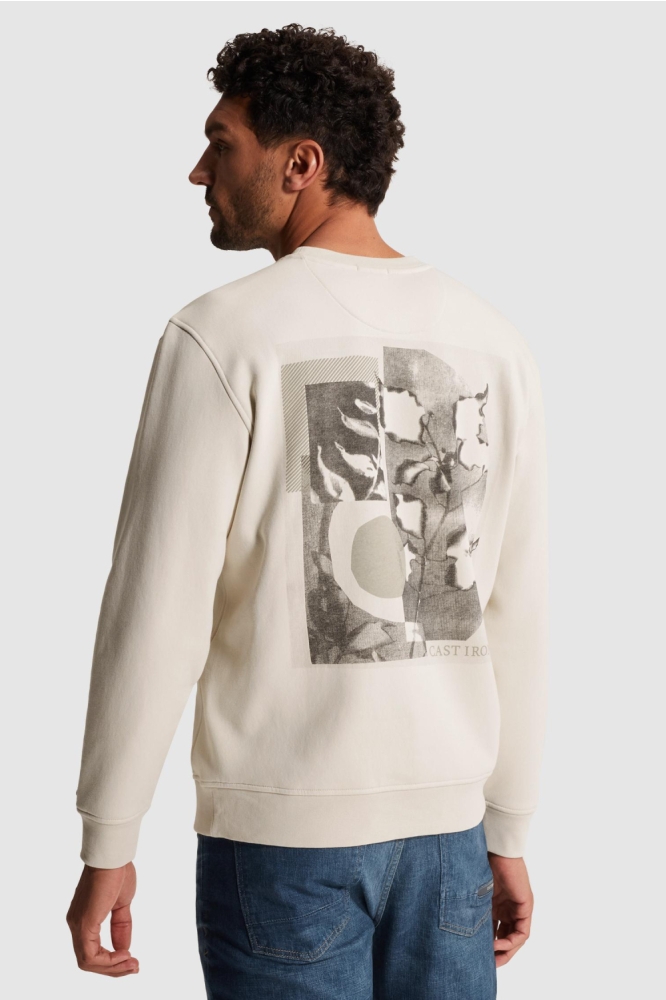 Cast Iron ecru heren sweater | Model achteraanzicht