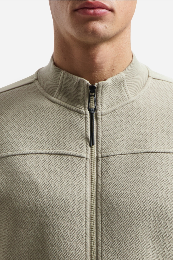 NO-EXCESS taupe heren vest | Close up