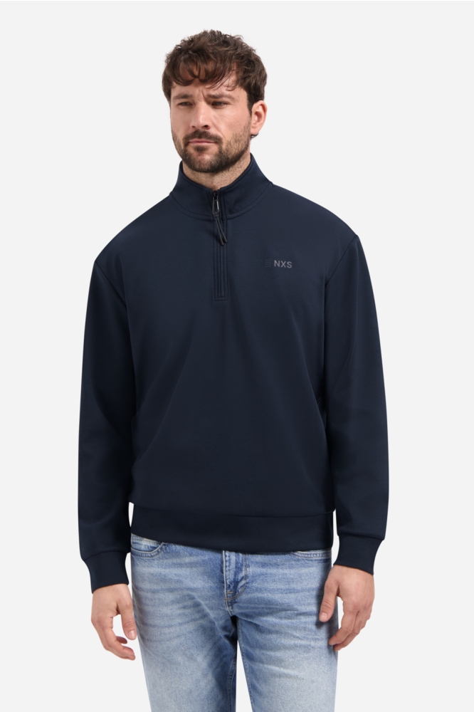 NO-EXCESS blauwe heren sweater | Model vooraanzicht