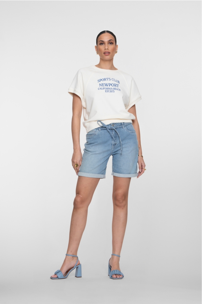 Geisha witte dames sweater | Model