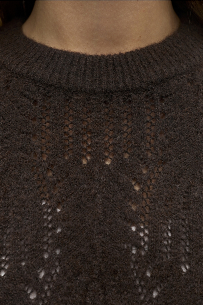 Object bruine dames trui | Close up