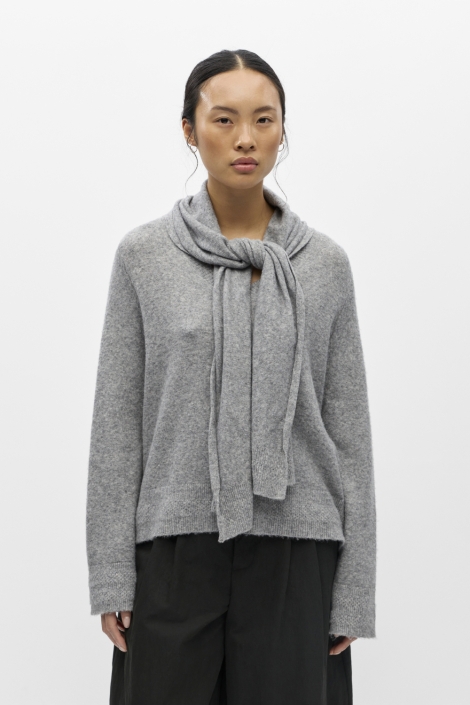 Object grijze dames trui | Model vooraanzicht