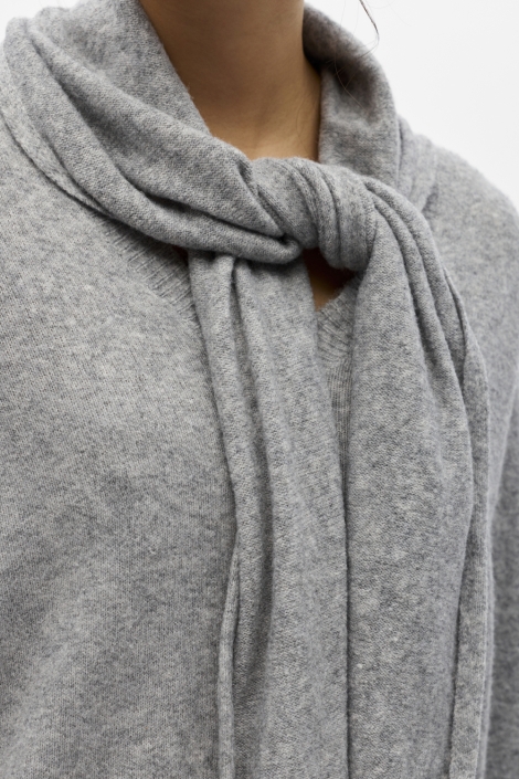 Object grijze dames trui | Close up