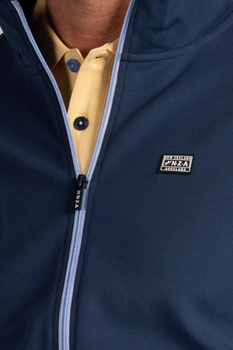 NZA blauwe heren vest | Close up