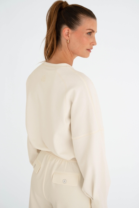 Maicazz ecru dames sweater | Model achteraanzicht