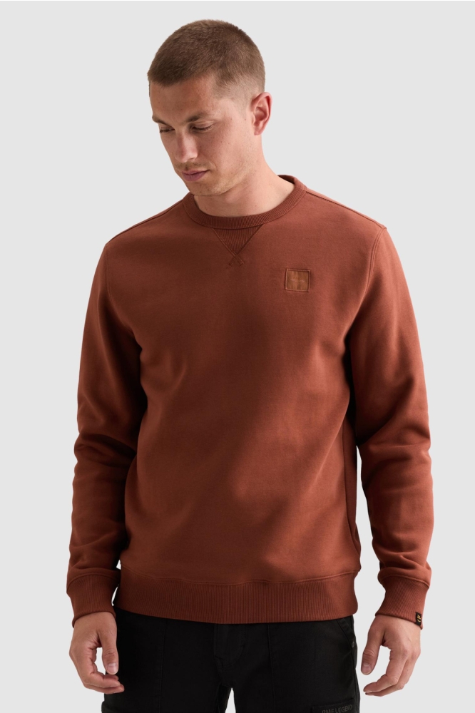 PME legend bruine heren sweater | Model vooraanzicht