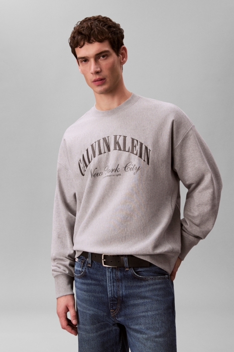Calvin Klein grijze heren sweater | Model vooraanzicht