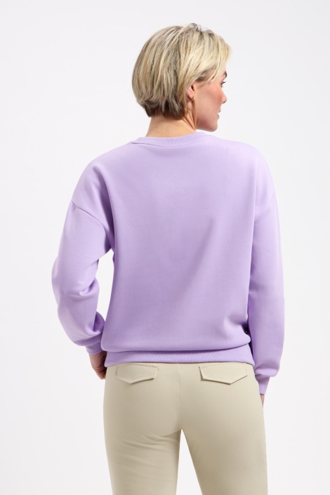 Lady Day paarse dames sweater | Model achteraanzicht