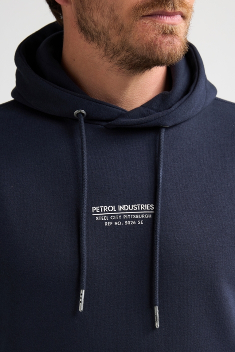 Petrol Industries blauwe heren sweater | Close up