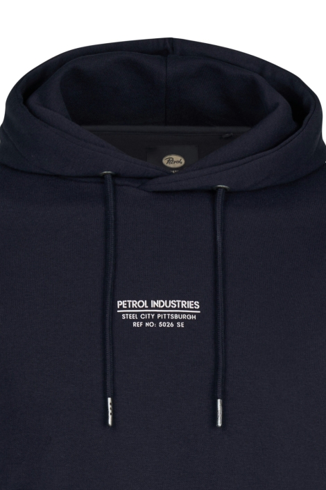 Petrol Industries blauwe heren sweater | Close up