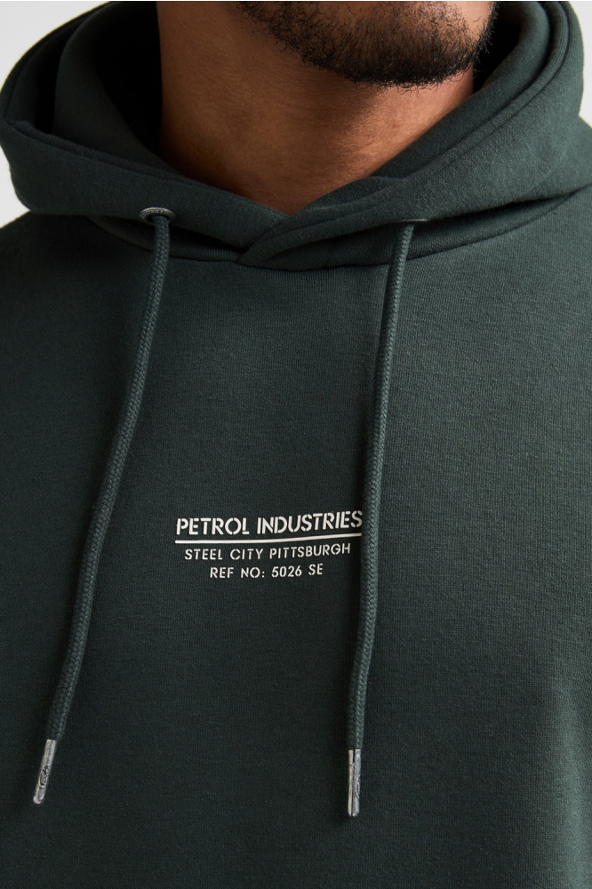 Petrol Industries groene heren sweater | Close up